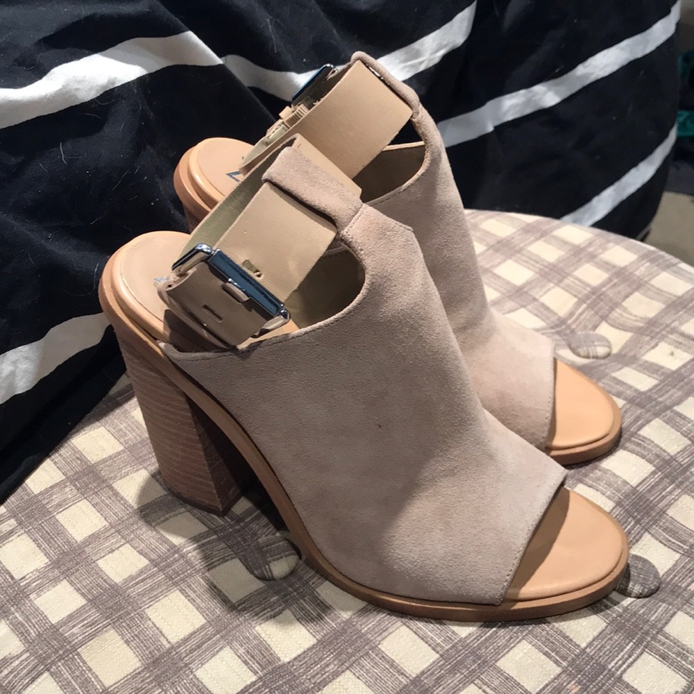 Marc Fisher Sandals